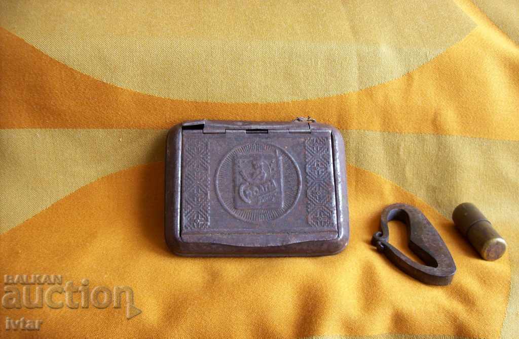 Delivery of Lot of vintage tobacconist paraphernalia Delivery of Lot of vintage tobacconist paraphernalia