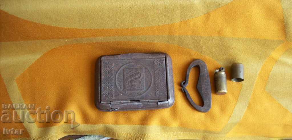 Lot of vintage tobacconist paraphernalia - 6 Lot of vintage tobacconist paraphernalia - 6