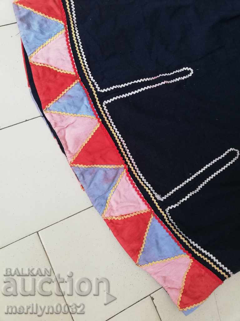 Delivery of Old petticoat from folk costume embroidery shaek kurlyanka sukman