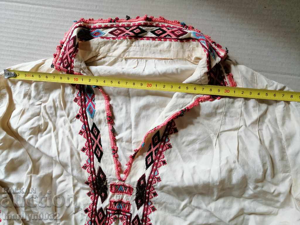 Children's shirt made of silk with Bulgarian embroidery - 5