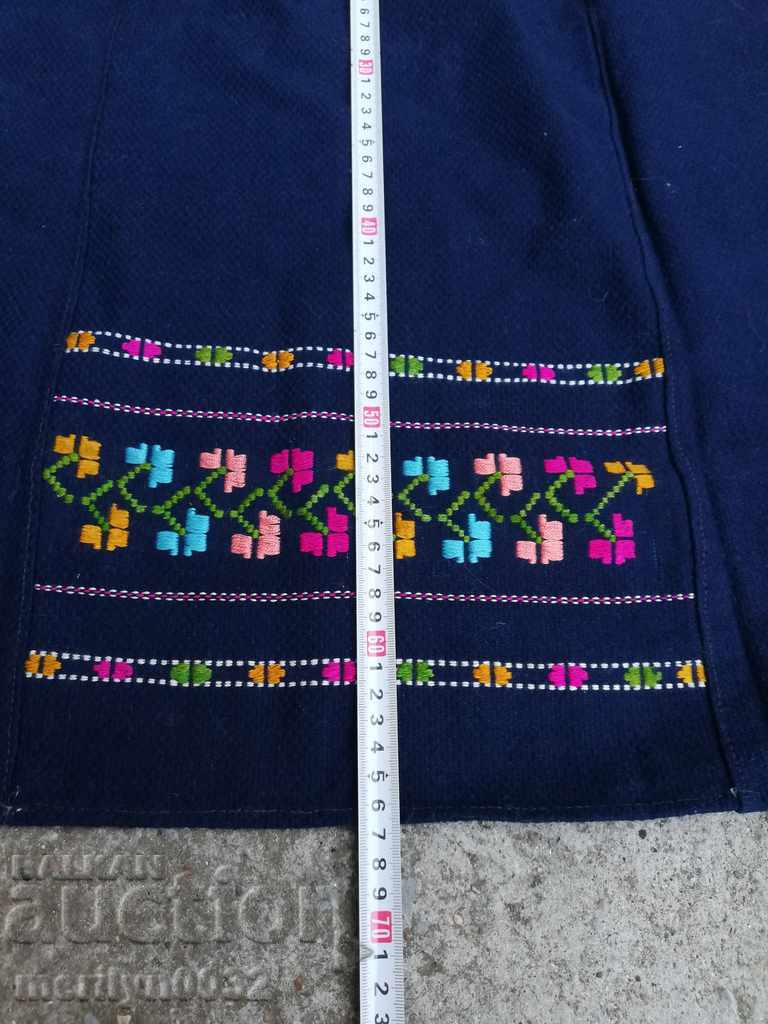 Delivery of Old woven, embroidered and embroidered apron, costume, suckman Delivery of Old woven, embroidered and embroidered apron, costume, suckman