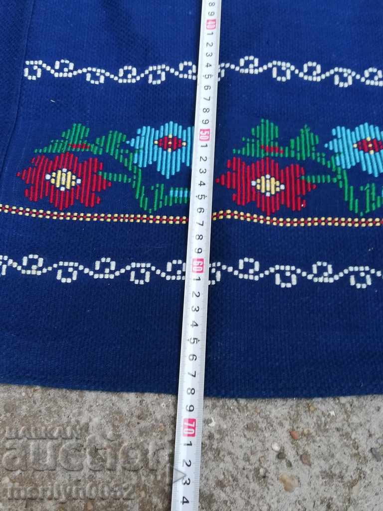 Δημοπρασία Παλιά υφαντά, κεντήματα και κεντημένα ποδιά φόρεμα, ποδιά