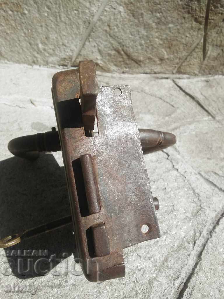 Old key lock. with price 45.00 BGN | € 23.01 Old key lock. with price 45.00 BGN | € 23.01
