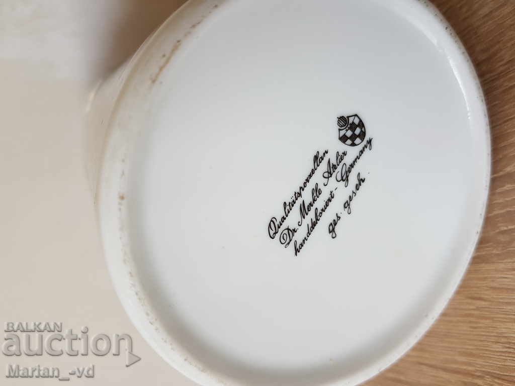 Collectible porcelain mug - 7