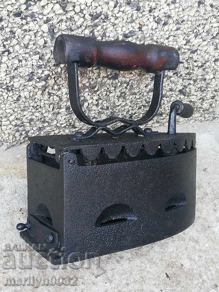 Παλιά σιδήρου στην πυρκαγιά - 5 Παλιά σιδήρου στην πυρκαγιά - 5