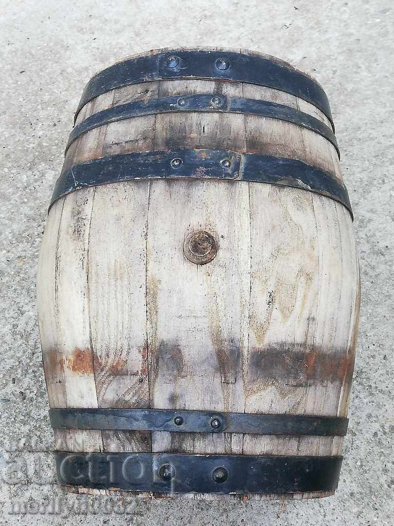 Livrarea Un borcan, un butoi, un butoi din lemn Livrarea Un borcan, un butoi, un butoi din lemn