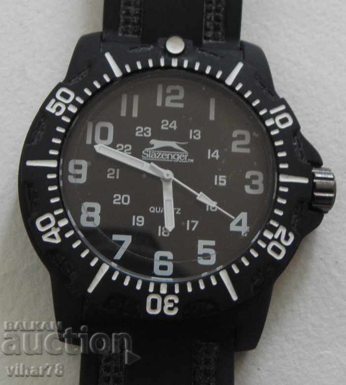 CLASA PENTRU BĂRBAȚI QUARTZ PENTRU BĂRBAȚI cu preț 49.99 BGN | € 25.56