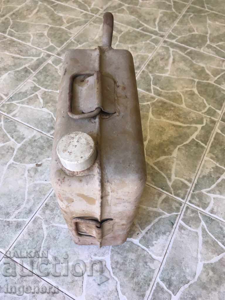 Auction TUBE METAL TWO HANDLES AND A HAMMER Auction TUBE METAL TWO HANDLES AND A HAMMER