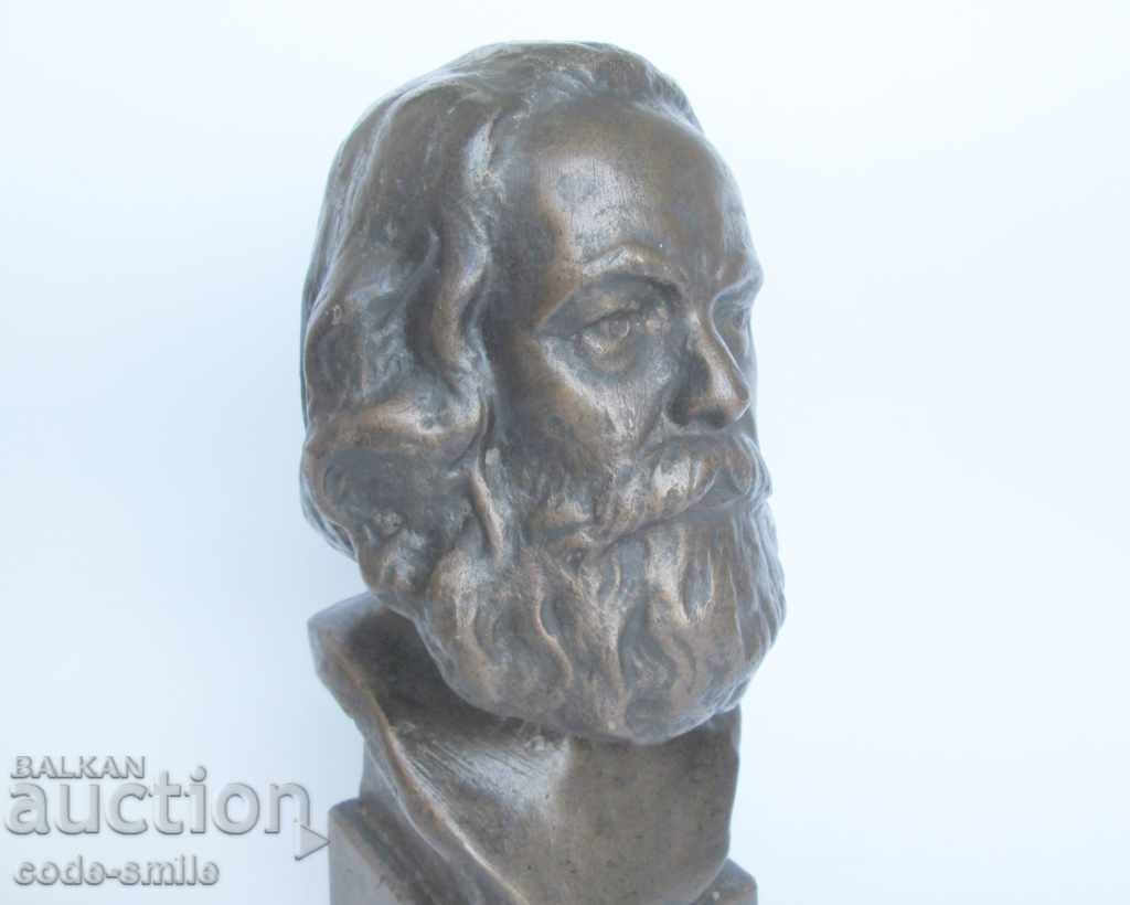 Delivery of Old figure statuette of bust of Karl Marx