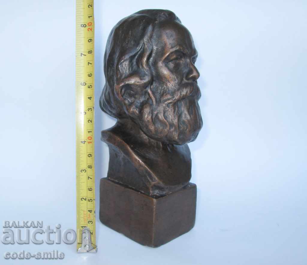 Old figure statuette of bust of Karl Marx - 7