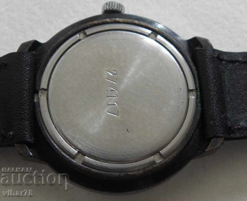 Auction CLOCK CHRISTMAS Auction CLOCK CHRISTMAS