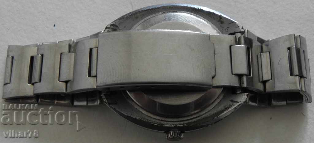 Delivery of MEN'S CLOTHING CHRISTMAS Delivery of MEN'S CLOTHING CHRISTMAS