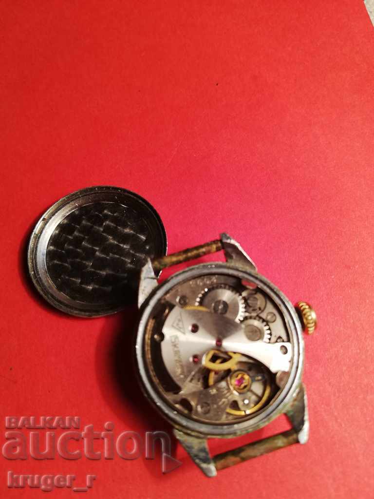 Delivery of Old USSR clock