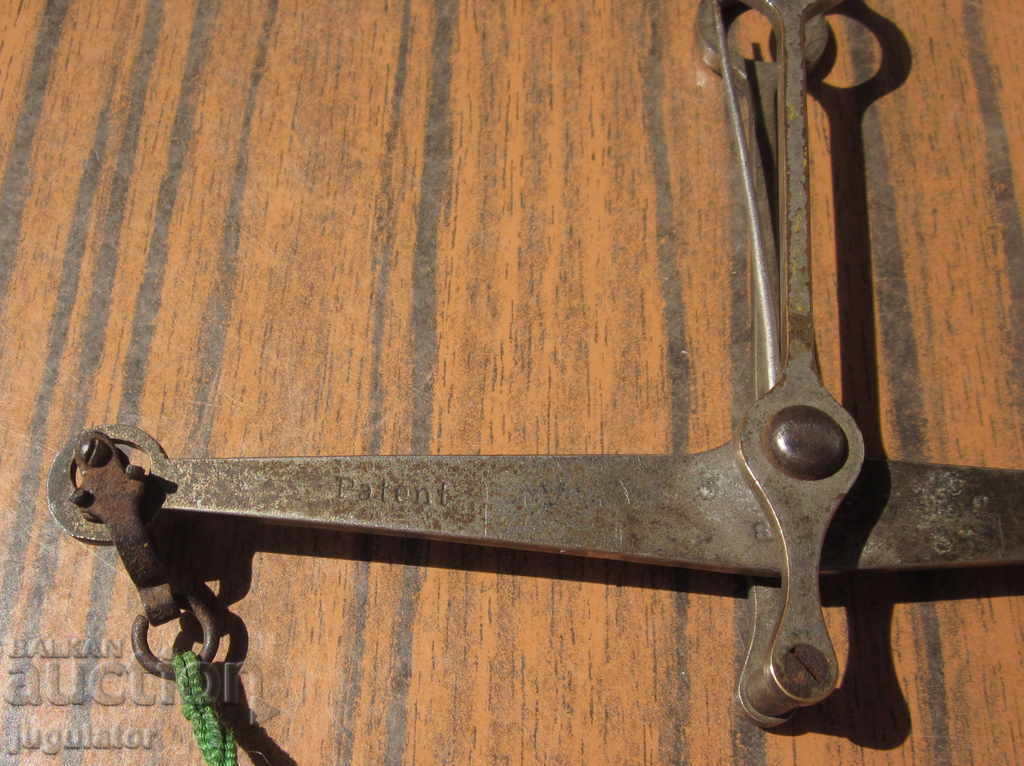 old antique jewelry scale with bony cups - 6 old antique jewelry scale with bony cups - 6