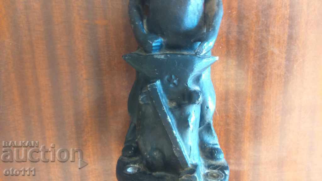 OLD METAL FIGURE, blacksmith's statue - 6