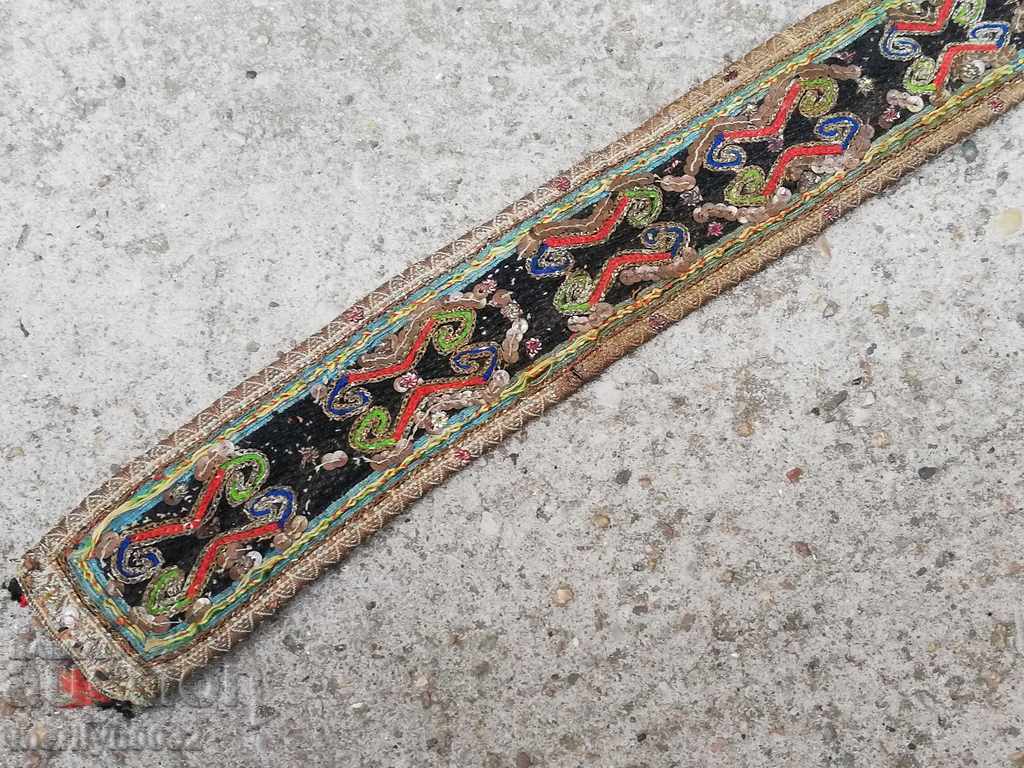 Auction  Old hand-woven belt with gold thread from the end of the 19th century, traditional costume