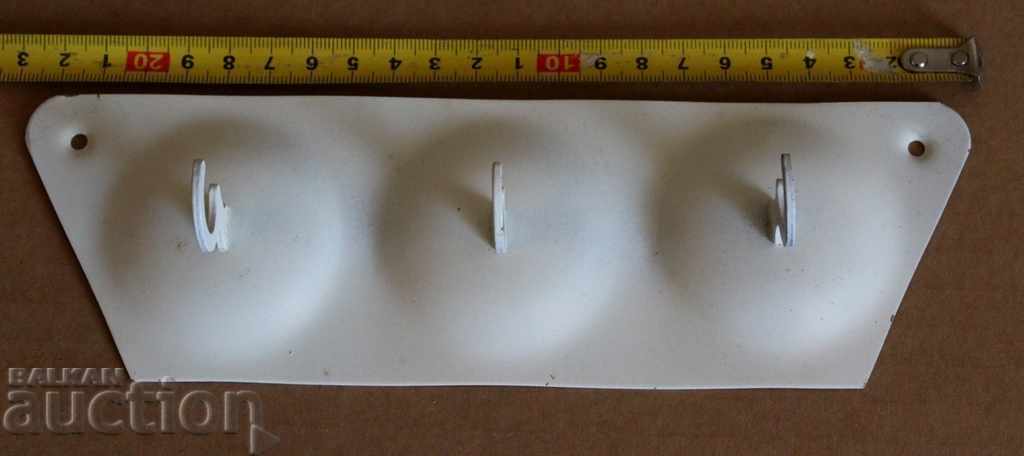 Auction . OLD METAL ENAMELED HANGER KINGDOM BULGARIA EMAIL Auction . OLD METAL ENAMELED HANGER KINGDOM BULGARIA EMAIL