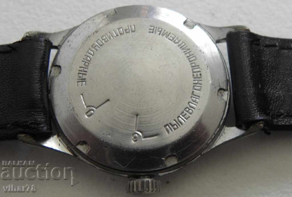 Delivery of MEN'S saturn watch Delivery of MEN'S saturn watch