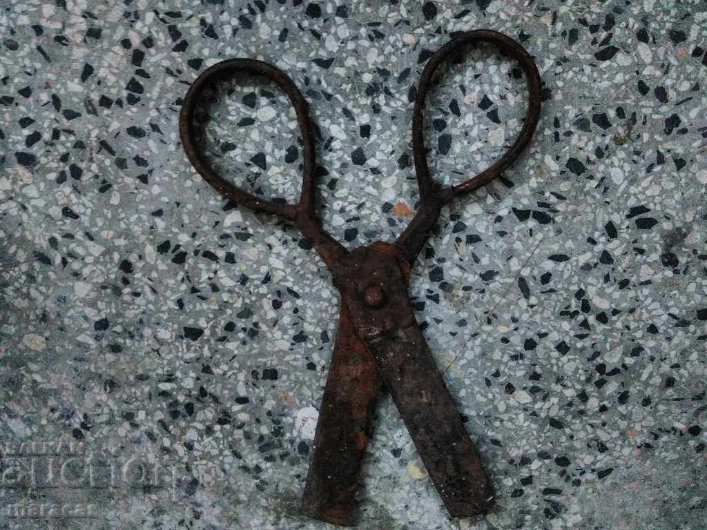 Old forged tailor's scissors with price 16.00 BGN | € 8.18 Old forged tailor's scissors with price 16.00 BGN | € 8.18