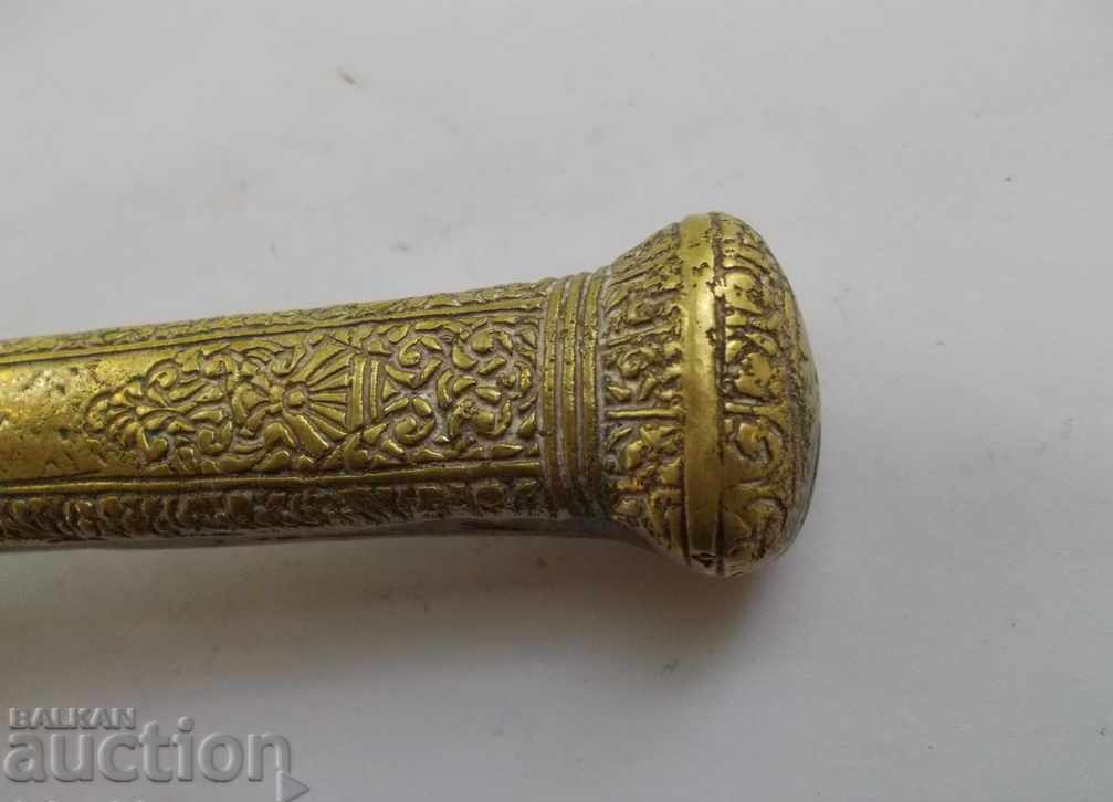 Delivery of DIVIT OLD OTTOMAN ORIGINAL BRANCH AUTHENTIC Delivery of DIVIT OLD OTTOMAN ORIGINAL BRANCH AUTHENTIC