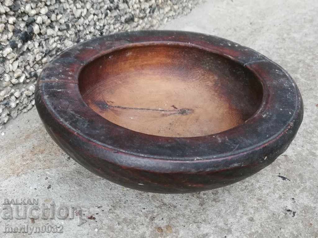 Antique bowl, wooden bowl with price 47.00 BGN | € 24.03 Antique bowl, wooden bowl with price 47.00 BGN | € 24.03