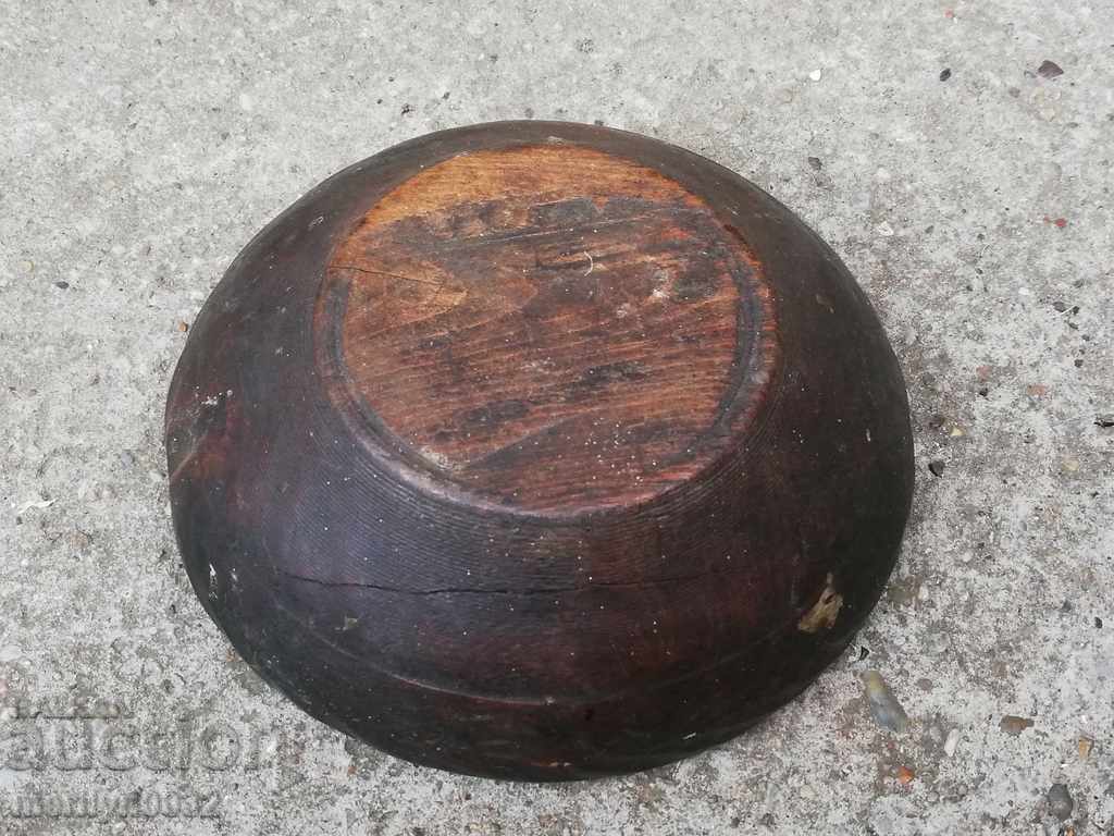 Delivery of Antique bowl, wooden bowl Delivery of Antique bowl, wooden bowl