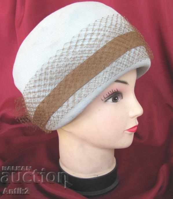 30s Antique Ladies Hat Felt with price 48.00 BGN | € 24.54 30s Antique Ladies Hat Felt with price 48.00 BGN | € 24.54