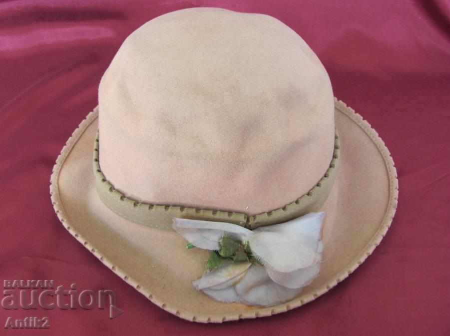 Delivery of 30s Antique Ladies Hat Felt Delivery of 30s Antique Ladies Hat Felt