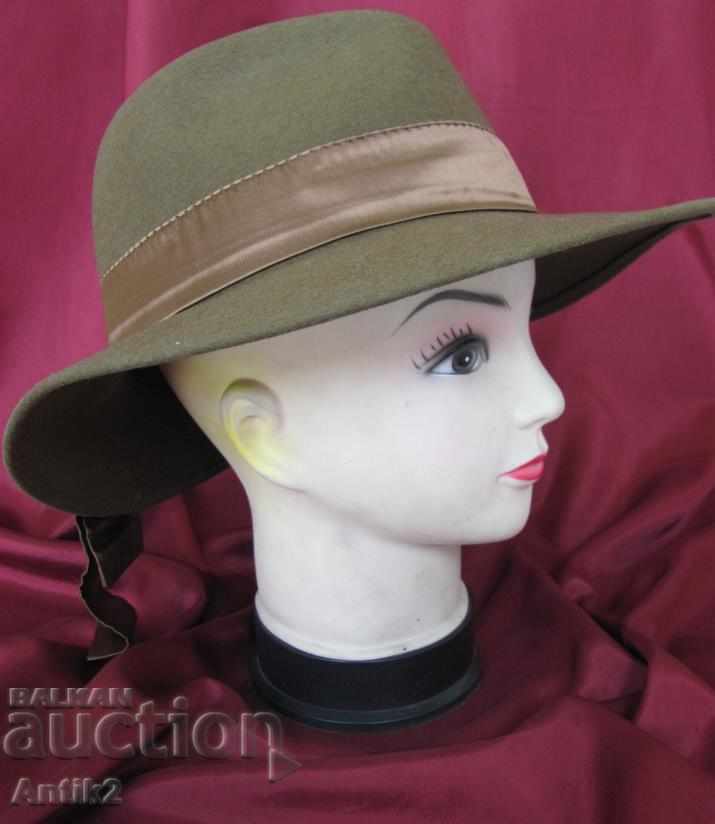 Old Ladies Hat Felt Italy with price 40.00 BGN | € 20.45 Old Ladies Hat Felt Italy with price 40.00 BGN | € 20.45