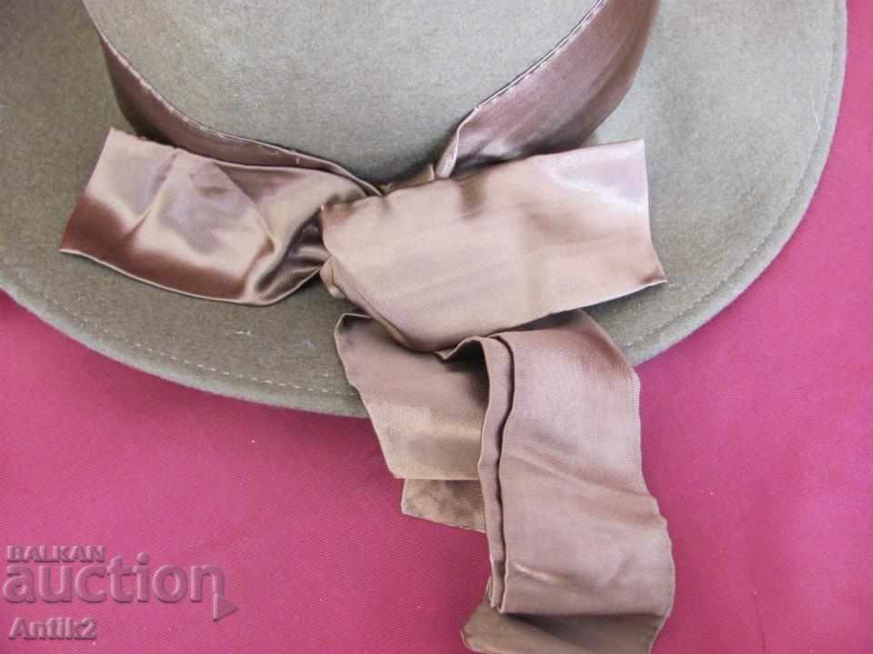 Old Ladies Hat Felt Italy - 5 Old Ladies Hat Felt Italy - 5