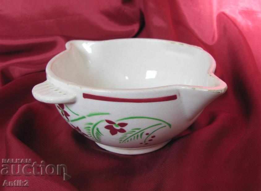 Delivery of 19th Century Porcelain Children's Cup