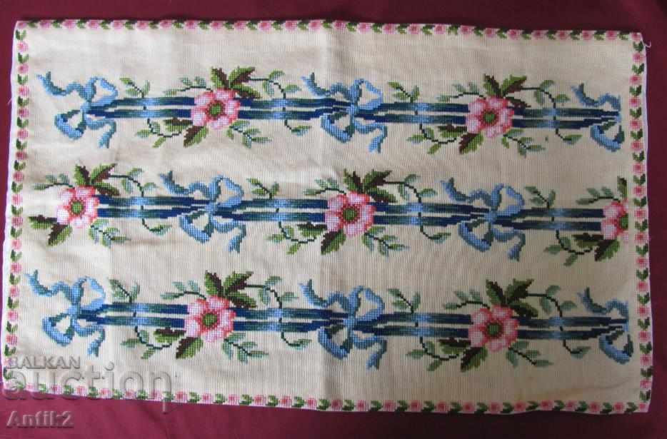 20 Hand Sewn Carriages, Tablecloths 2 pieces with price 60.00 BGN | € 30.68