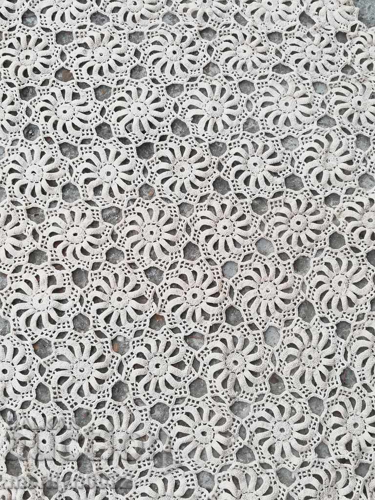 Покривка на една кука каре 71/ 68 см мильо дантела с цена 98.00 лв. | € 50.11 Покривка на една кука каре 71/ 68 см мильо дантела с цена 98.00 лв. | € 50.11