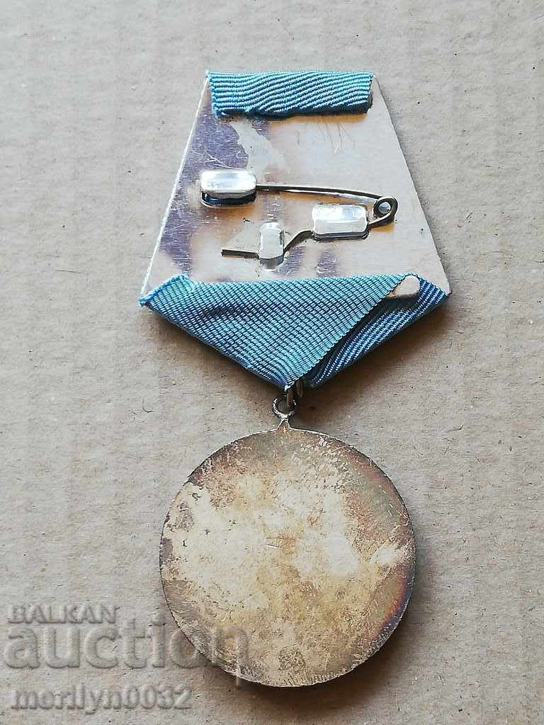 Delivery of Order of Cyril and Methods Grade 3 with box