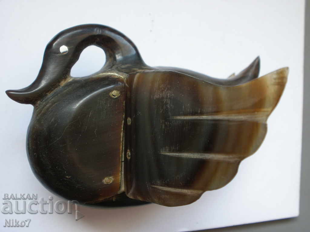 Auction Old horn box. Auction Old horn box.