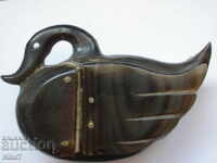 Παλιό κουτί κόρνας.