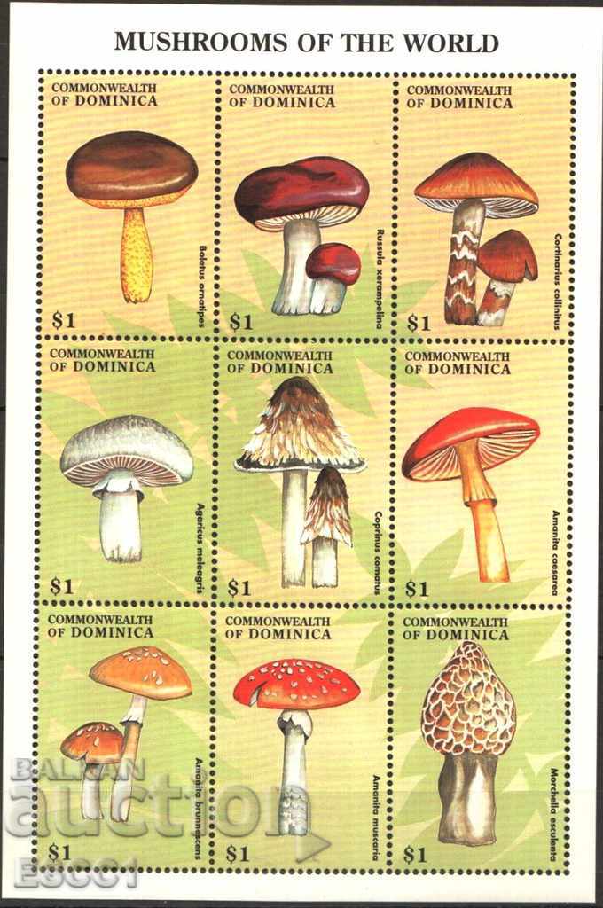 Clean stamps in a small sheet Mushrooms 1998 from Dominica