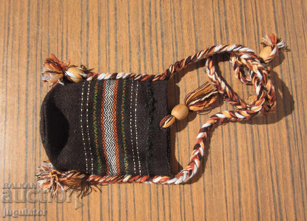 Delivery of old Bulgarian children's folk wool bag