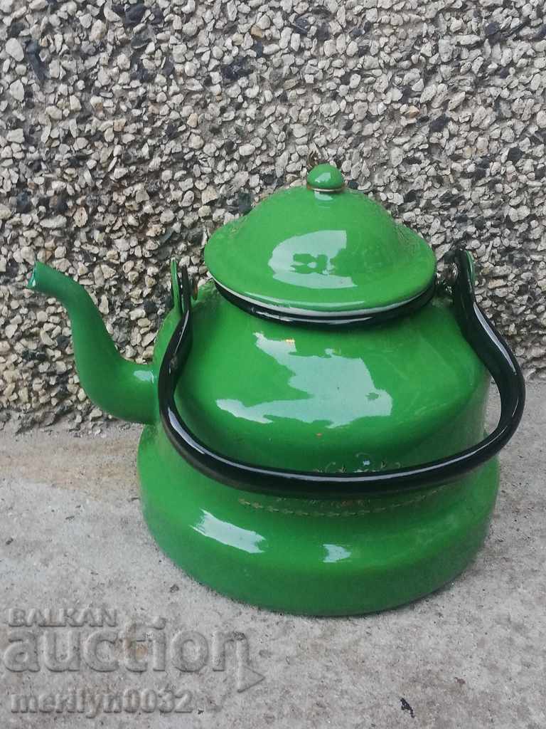 Enameled kettle with enamel with price 46.00 BGN | € 23.52 Enameled kettle with enamel with price 46.00 BGN | € 23.52