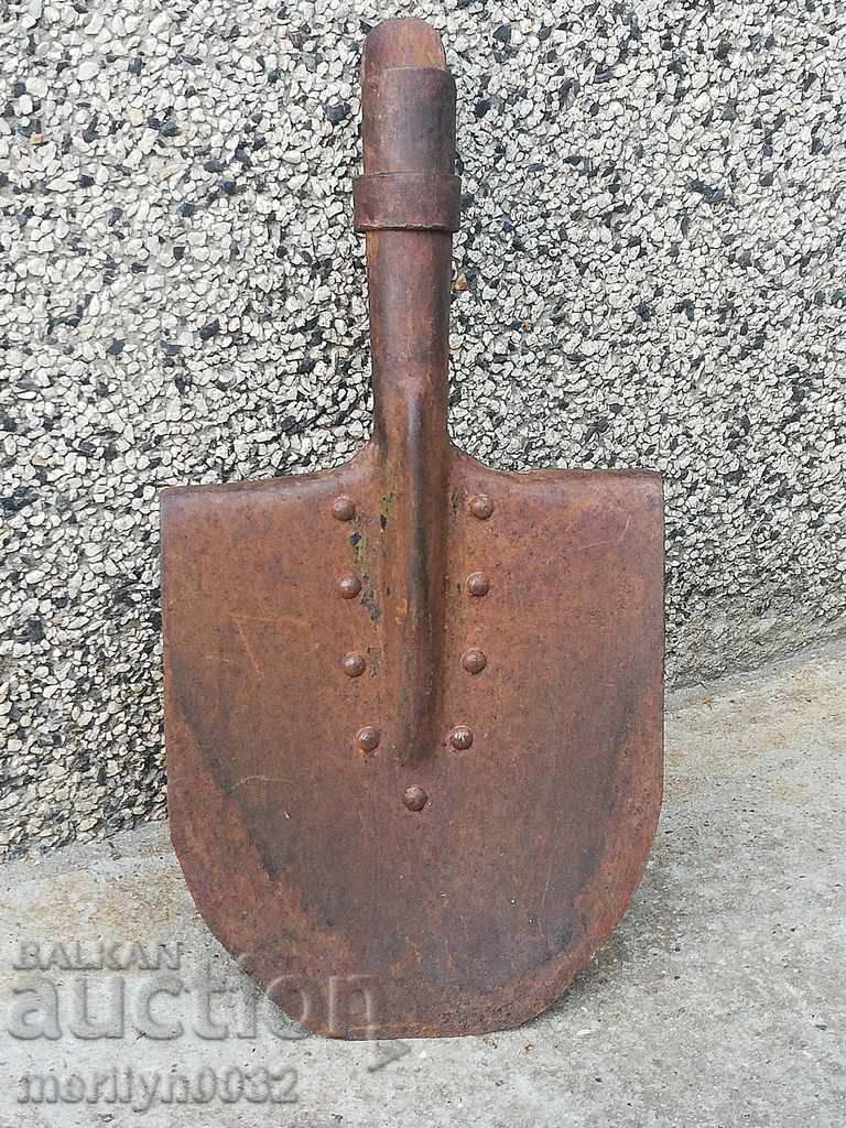 Military straight shovel, wrought iron World WW1