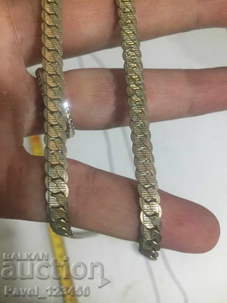 Παράδοση δύο πουκάμισα με σφραγίδες Παράδοση δύο πουκάμισα με σφραγίδες