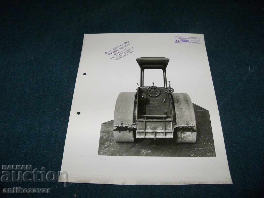 6 old photos of a "VENDER" roller from 1941. - 6