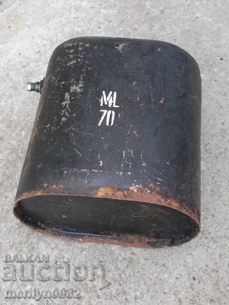 German military oil can - 6 German military oil can - 6