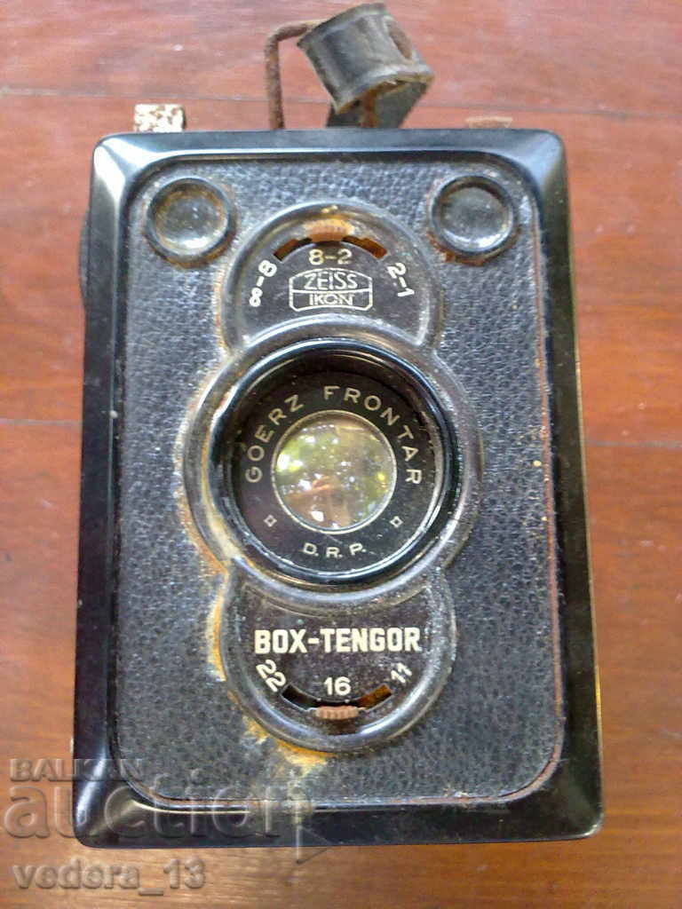 old ZEISS IKON camera with price 35.00 BGN | € 17.90