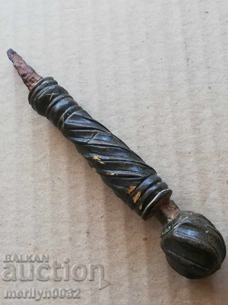 An old flint scaffolding store with price 93.00 BGN | € 47.55 An old flint scaffolding store with price 93.00 BGN | € 47.55