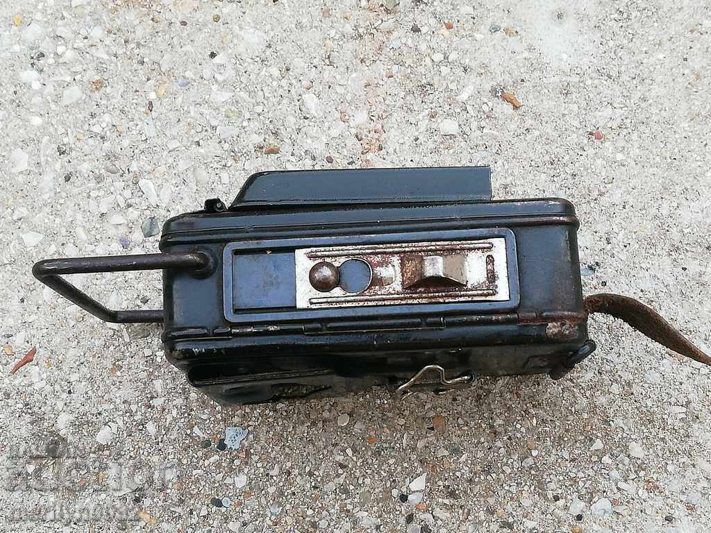 Delivery of Old flashlight DAIMON lamp searchlight WERMACHT WW2 Delivery of Old flashlight DAIMON lamp searchlight WERMACHT WW2