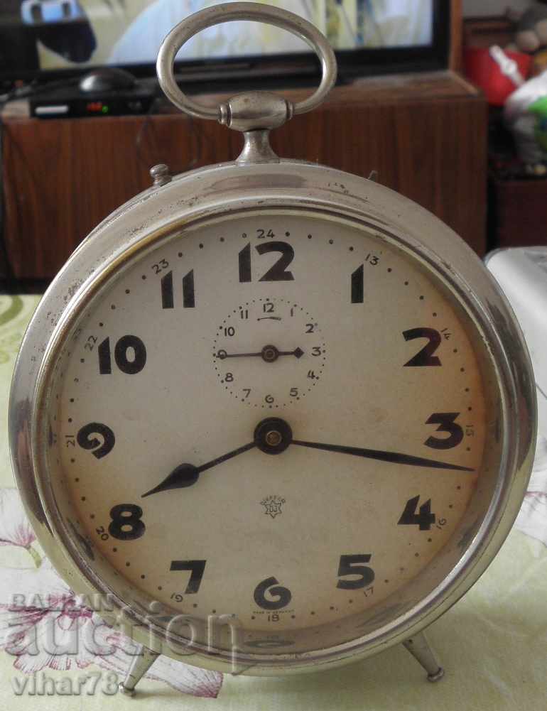 Old German desk clock DJEFFER with price 119.99 BGN | € 61.35