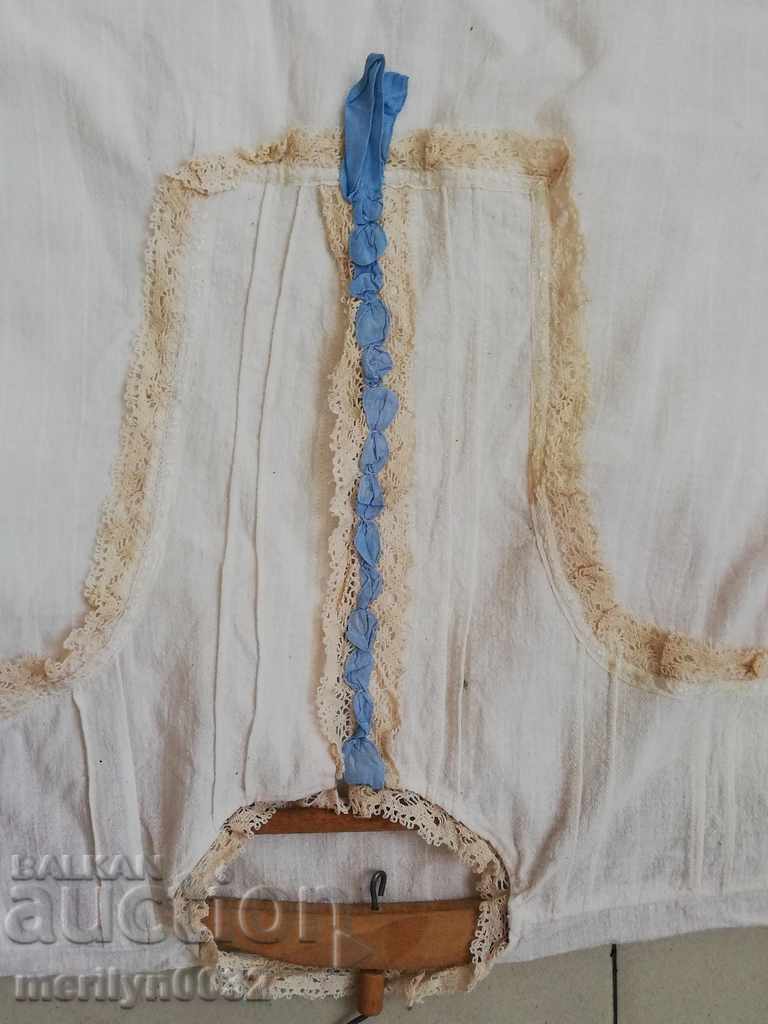 Auction  Embroidered shirt wear embroidery lace