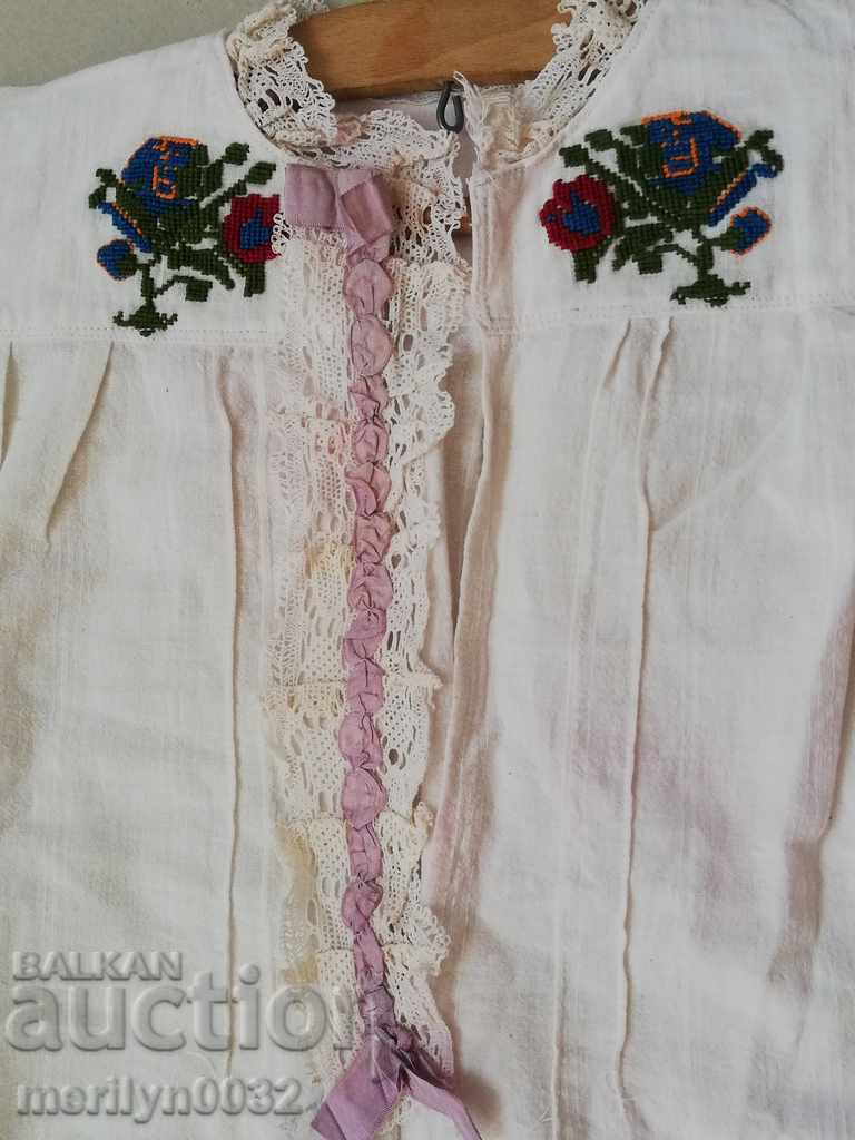 Auction Embroidered shirt wearing lace embroidery Auction Embroidered shirt wearing lace embroidery