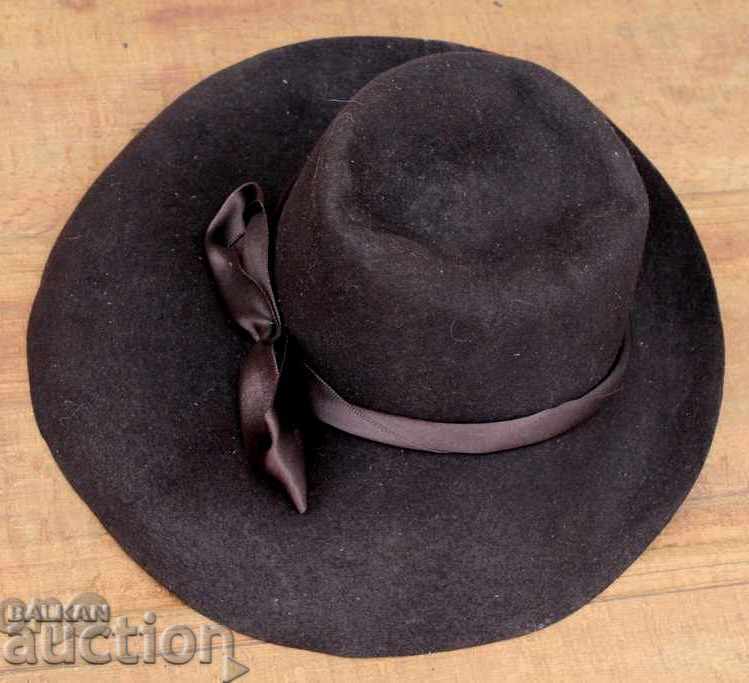 . 1930's Czarist Lady's Hat Chapel PERFECTLY STORED with price 25.00 BGN | € 12.78